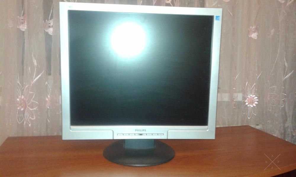 Монитор 19 дюймов