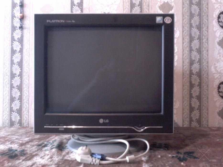 Монитор LG Flatron T750BH plus