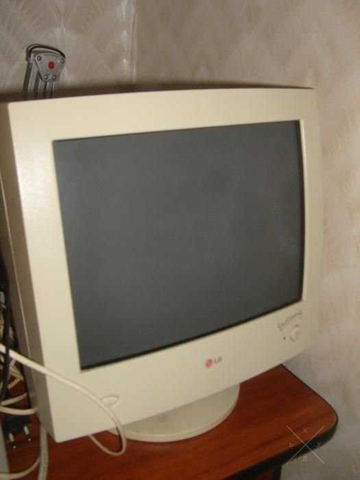 продам монитор
