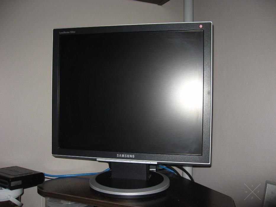 Продам ЖК-монитор 19" Samsung 930 BF