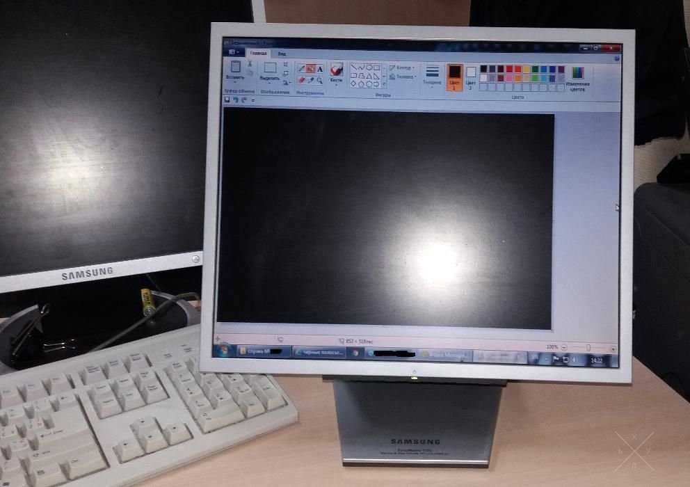 продам монитор Samsung 172 X