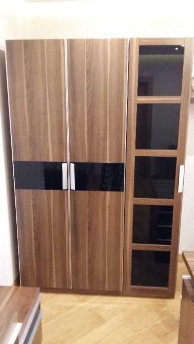 Продам б/у мебель Vinotti для офиса (гостиной или кабинета)