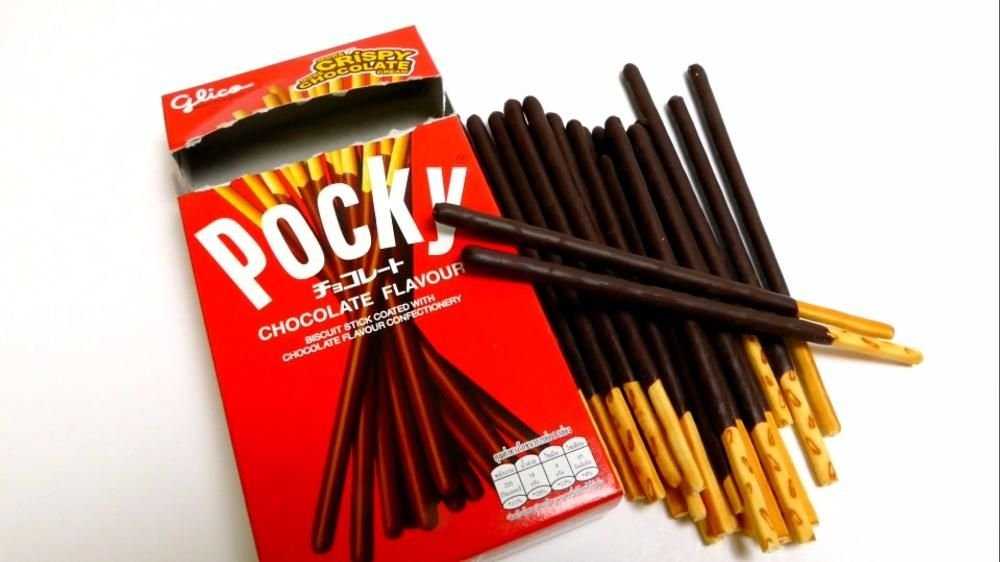 Pocky, Pejoy matcha чай, шоколад, банан и другие Японские сладости.