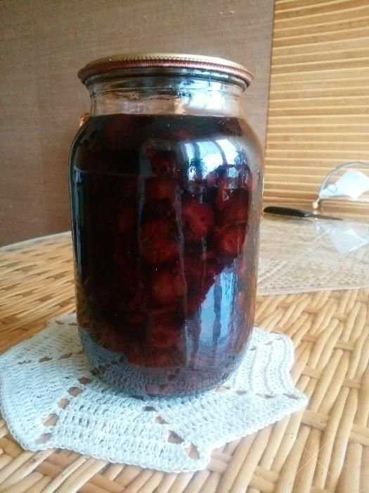 Домашнее варенье. Черная смородина, черешня, слива