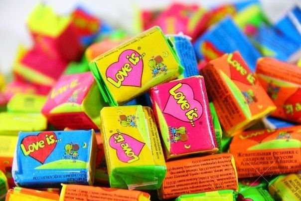 Жвачки Love is жевательная резинка лове ис 5 вкусов мешочек 50 жвачек