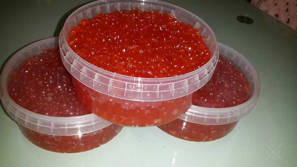 Икра кеты , форели , лосося ,