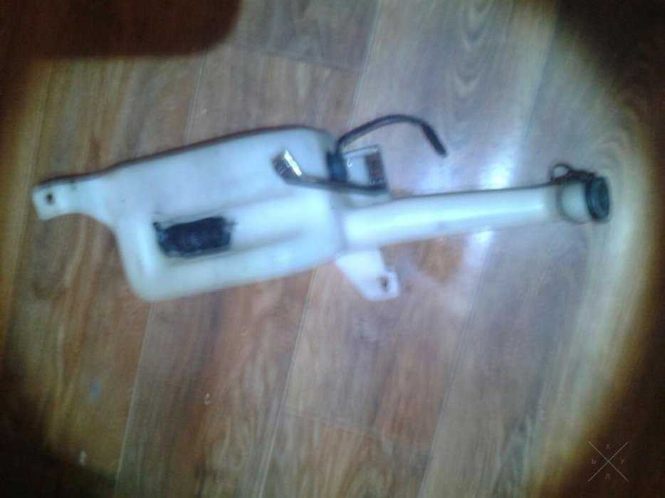 Бачок омывателя 12V. Альфа 164