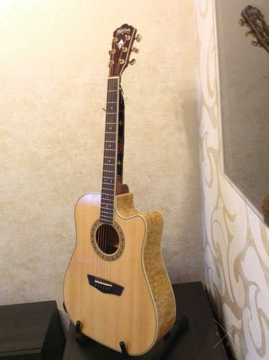 электро-акустическая гитара Washburn WD30SCE NAT,идеальное состояние!