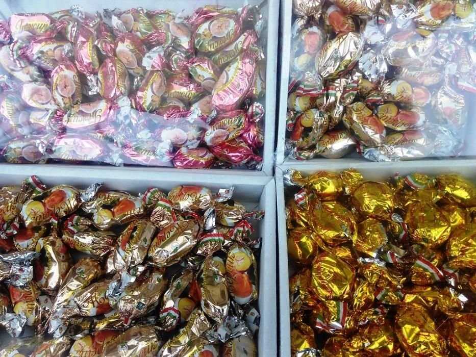 Шоколадные конфеты с натуральными фруктами.оптом и в розницу.