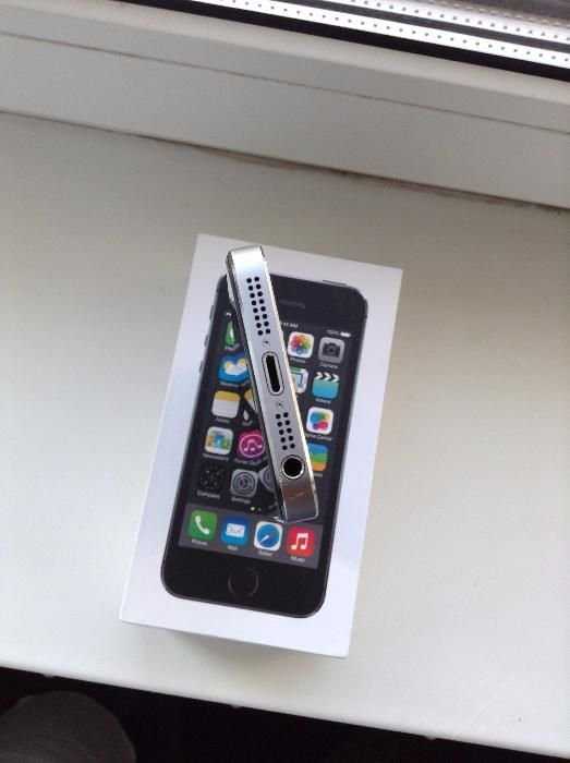 Apple iPhone 5S 32Gb Neverlock Space Gray iOS 8.4.1 Київ