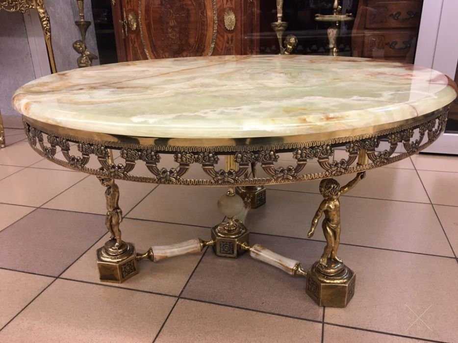 Кофейный столик из Европы стол