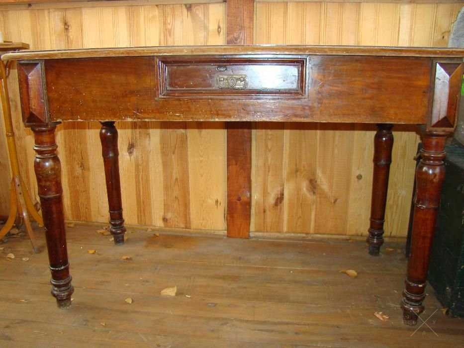 Продадим антикварный стол 1890 год