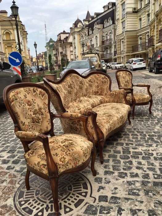 Диван и 2 кресла Франция