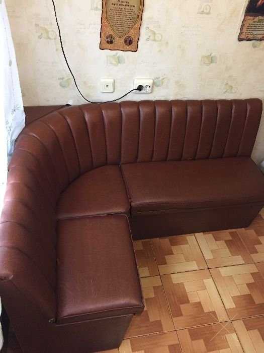 Цена снижена! Кухонный мягкий уголок