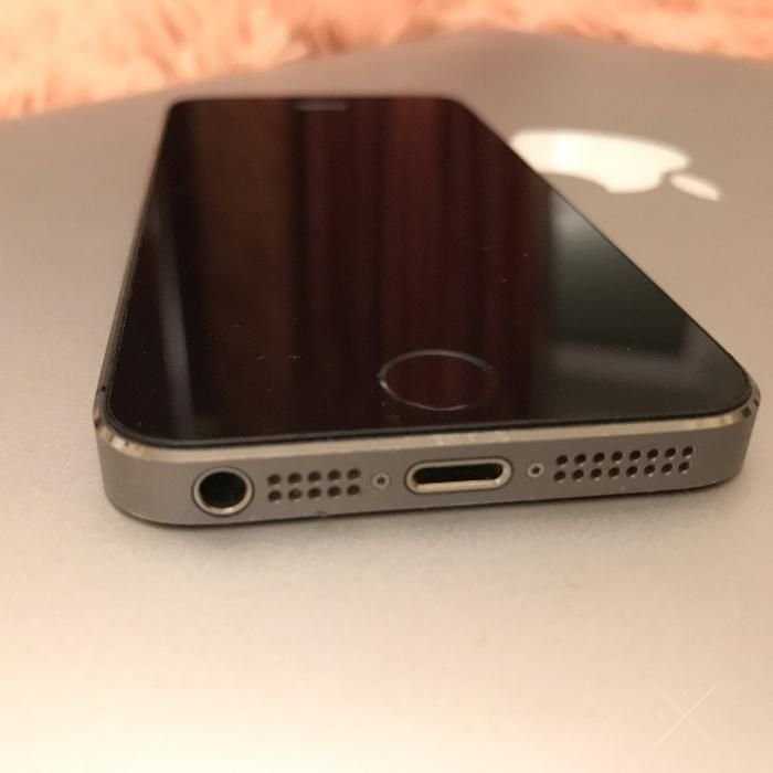 Продаю свой iPhone 5s 64gb neverlock USA хорошее состояние Айфон 5s