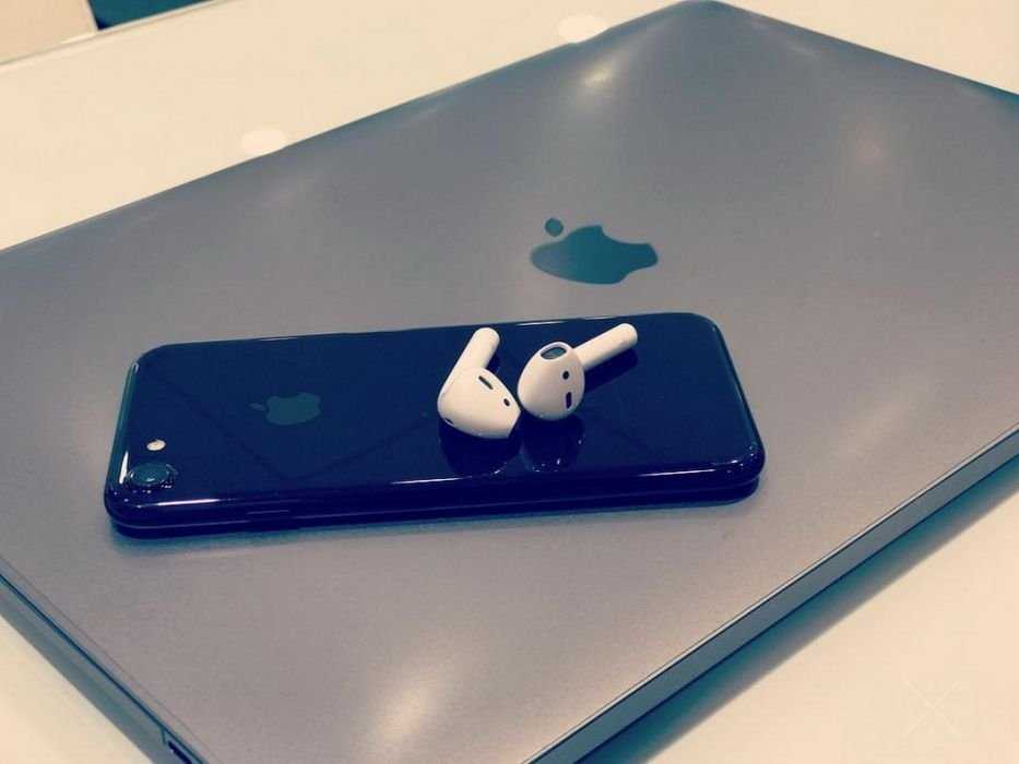 Оригинальный iPHONE 7 Jet Black 128gb В подарок чехол.