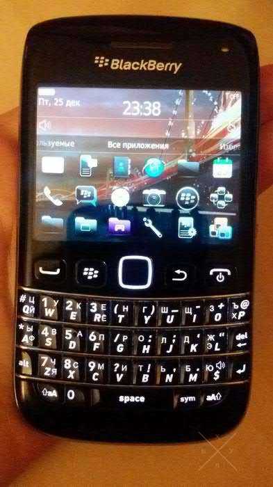 Телефон BlackBerry Bold 9790, хорошее состояние