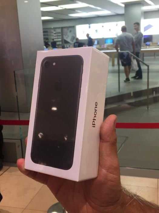 New 2016 Apple iPhone 7 never lock