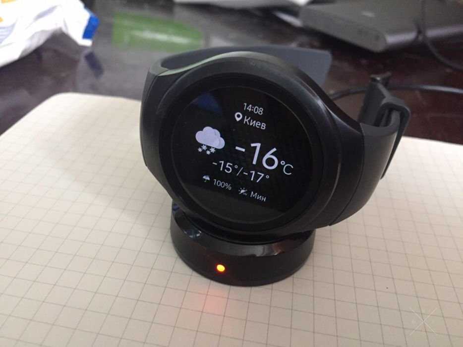 Samsung Gear S2 sport новые (работают и с iOS, и с Android)