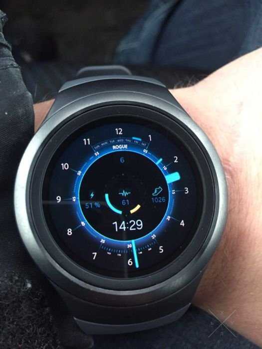 Samsung Gear S2 sport новые (работают и с iOS, и с Android)