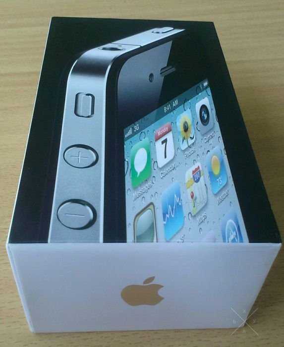 Продам iPhone 4