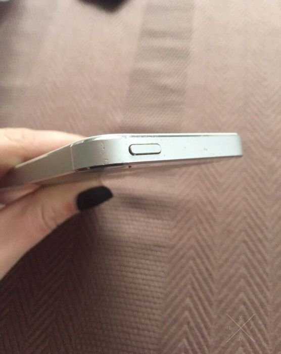 Продам Iphone 5 16Gb