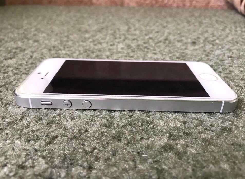 Продам iPhone