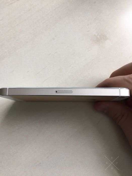 Apple iPhone 5s 16 gb Gold