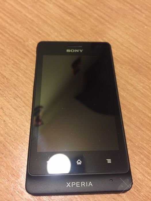 Продам телефон Sony Xperia Go ST27i