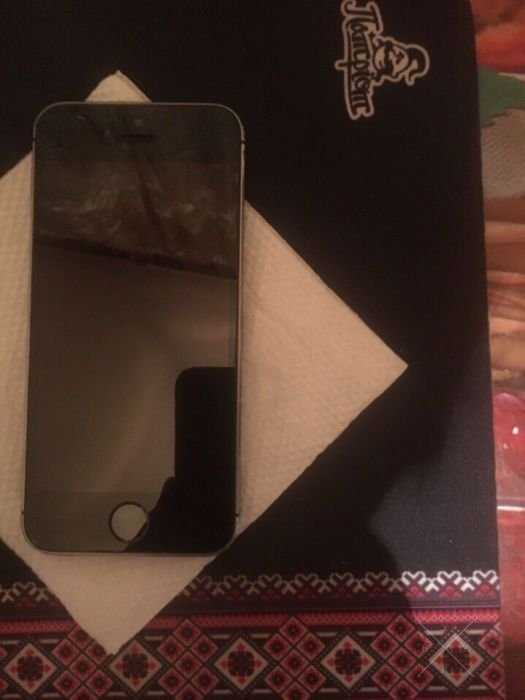 iPhone 5s 16 space r sim