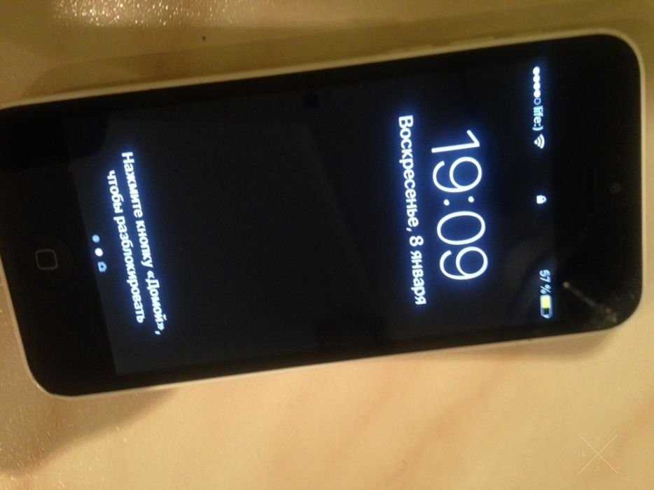 Продам iPhone 5c neverlock