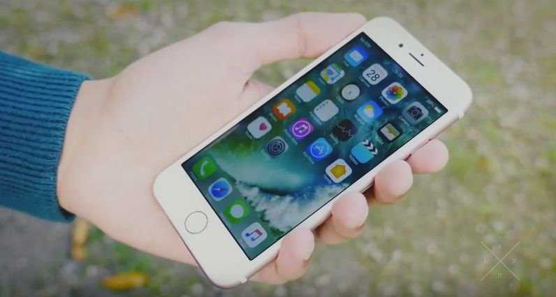 Хит продаж ! Копия iPhone 7 в металическом моноблоке .8 мп , 4 ядра.