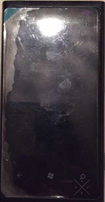 Продам Nokia Lumia 800
