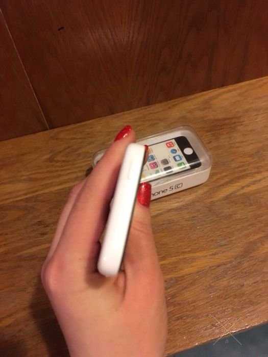 iPhone 5c neverlock 8 gb белый