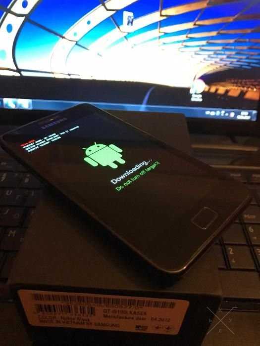 Samsung Galaxy SII, хорошее состояние, полетела прошивка