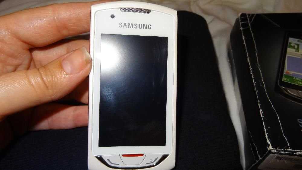Мобильный SAMSUNG Monte 5620, белый в отличном состоянии