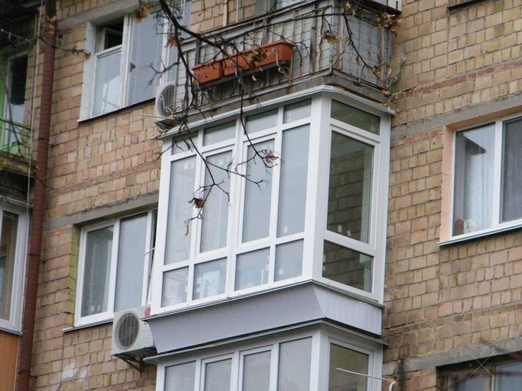 Пластиковые балконы и лоджии Rehau под ключ