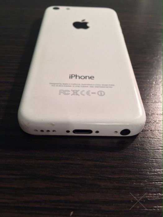 iPhone 5c 16gb или обмен на ноутбук с моей доплатой