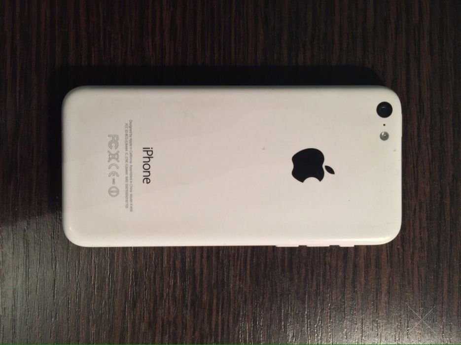iPhone 5c 16gb или обмен на ноутбук с моей доплатой