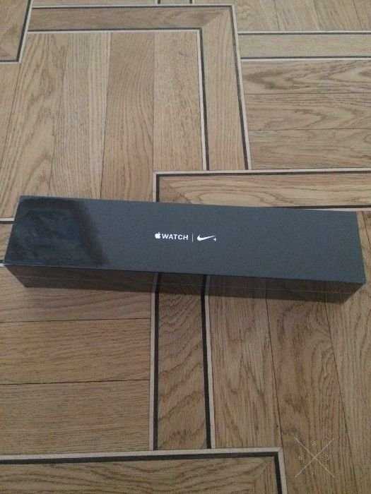 APPLE watch, siries 2, Nike 38 mm, SPGR, blkvolt-usa