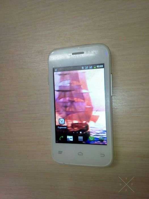 Продам телефон Fly iq239+