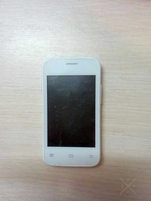 Продам телефон Fly iq239+