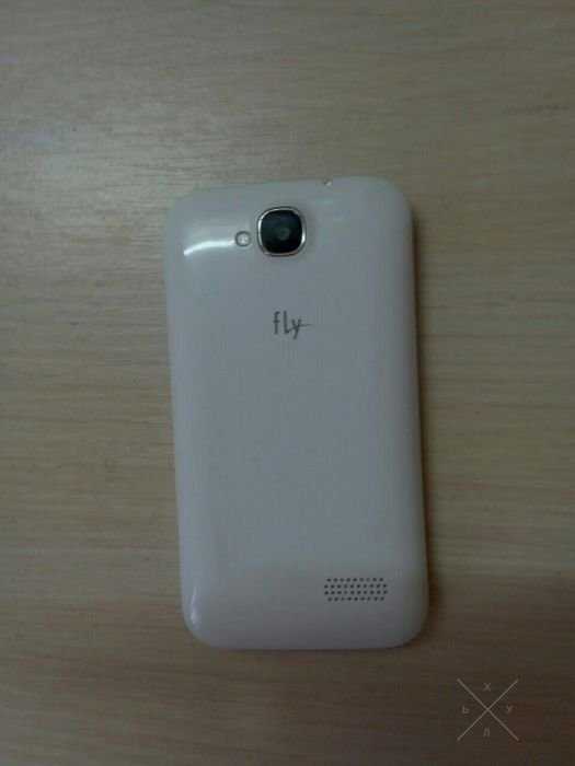 Продам телефон Fly iq239+