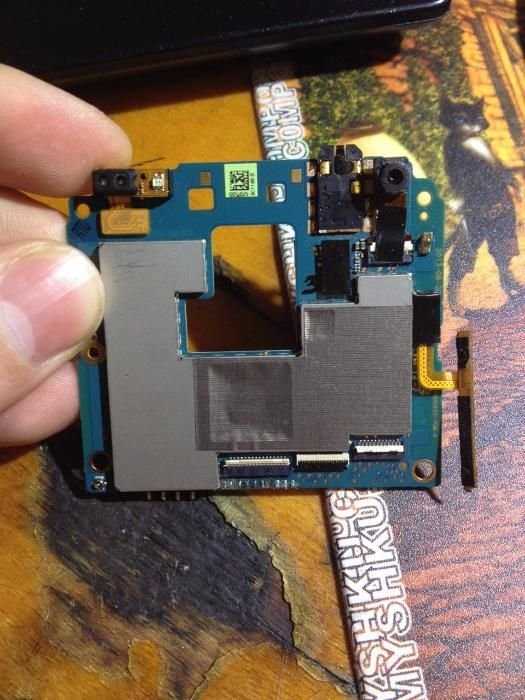 На запчасти или восстановление HTC Desire 601