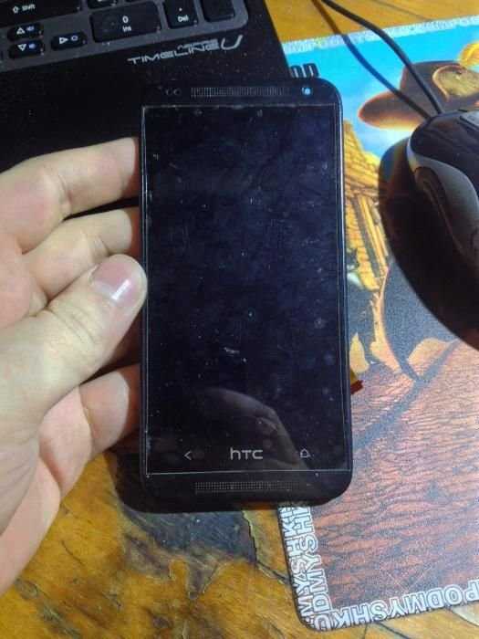 На запчасти или восстановление HTC Desire 601