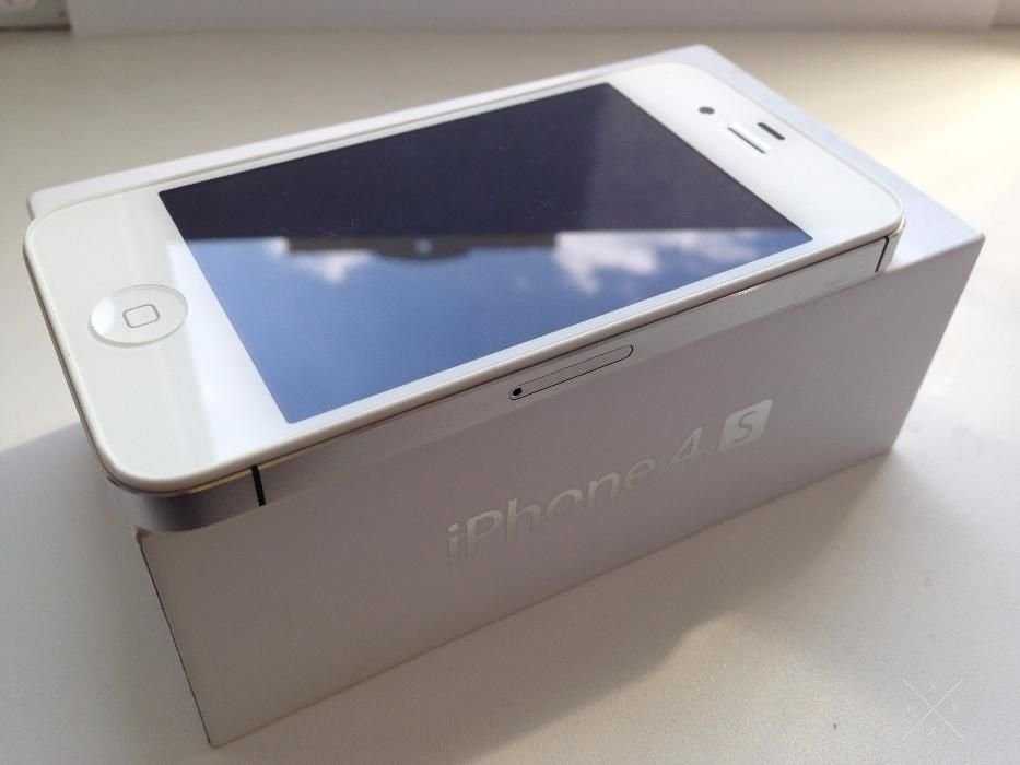 Apple iPhone 4s 32GB White Unlock. Состояние Нового