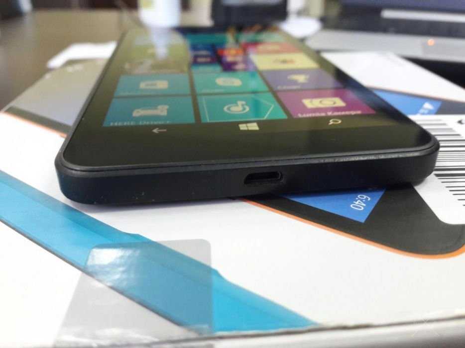 Продам Microsoft Lumia 640 XL Black
