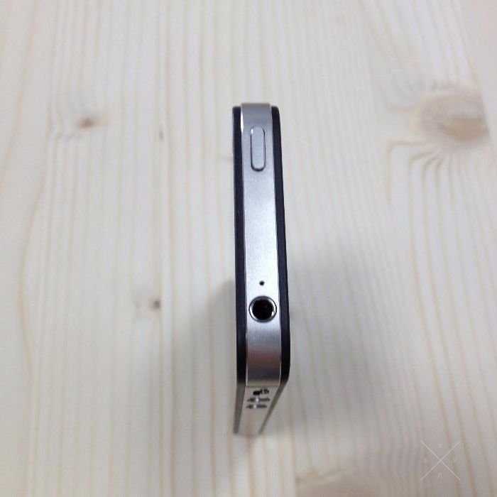 Продам Iphone 4s, память 16gb, черного цвета, оригинал