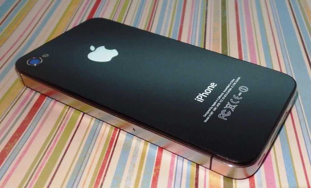 iPhone 4s 16gb Черный Neverlock, отправляем БЕЗ ПРЕДОПДАТЫ!!!