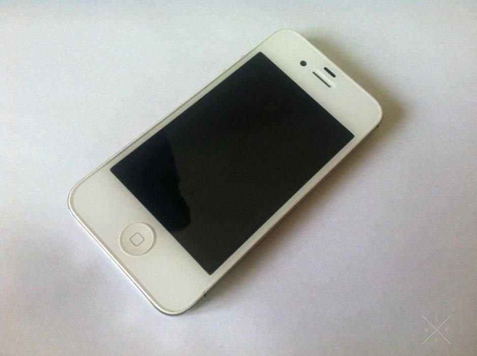 Iphone 4S 16GB White = Unlock = из Америки = Работает отлично